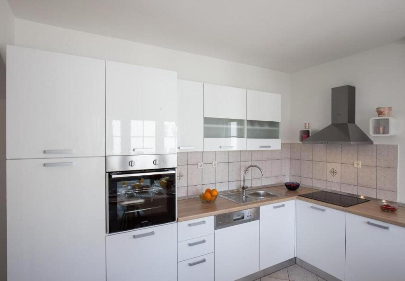 Apartments Ante - With Pool Кавтат Екстериор снимка
