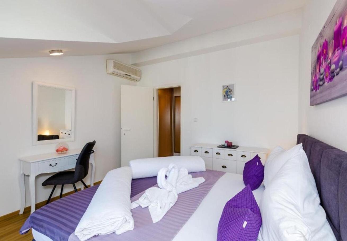 Apartments Ante - With Pool Кавтат Екстериор снимка