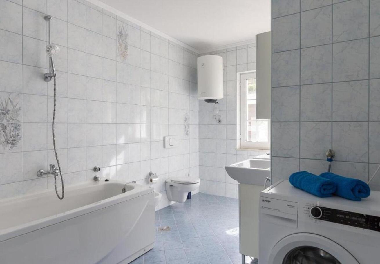 Apartments Ante - With Pool Кавтат Екстериор снимка