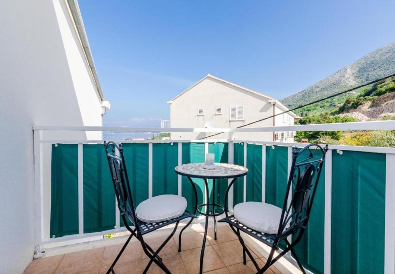 Apartments Ante - With Pool Кавтат Екстериор снимка