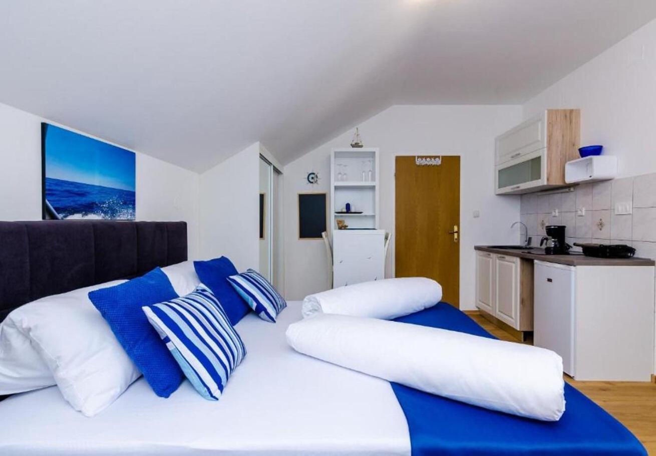 Apartments Ante - With Pool Кавтат Екстериор снимка