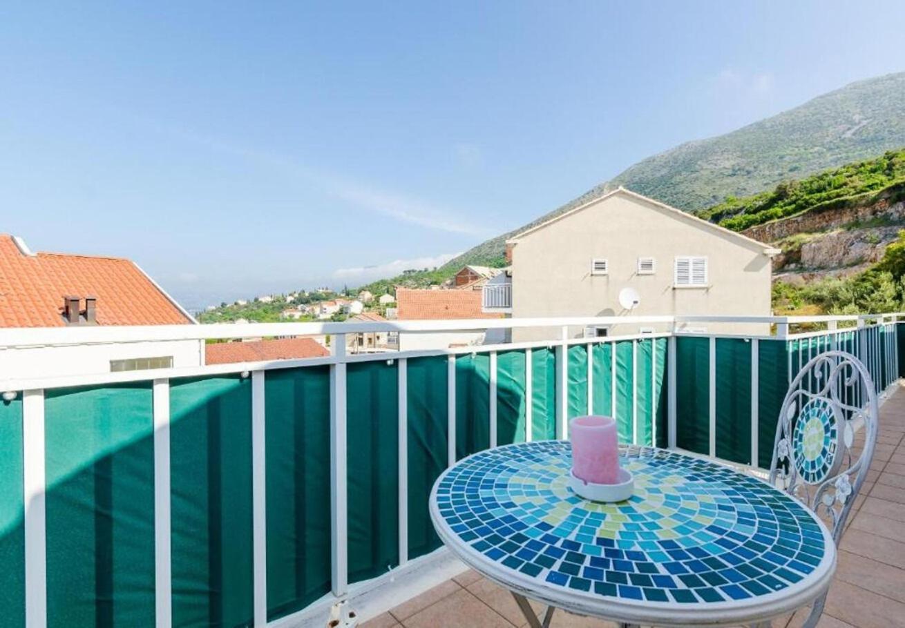Apartments Ante - With Pool Кавтат Екстериор снимка